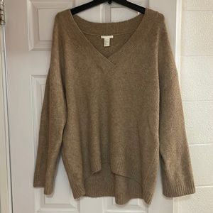 Brown/tan bench H&M sweater!size L